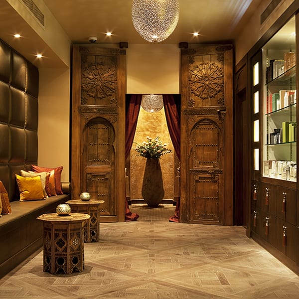 The Dolphin Sqaure Spa